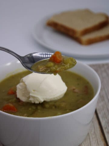 Lemongrass split pea soup